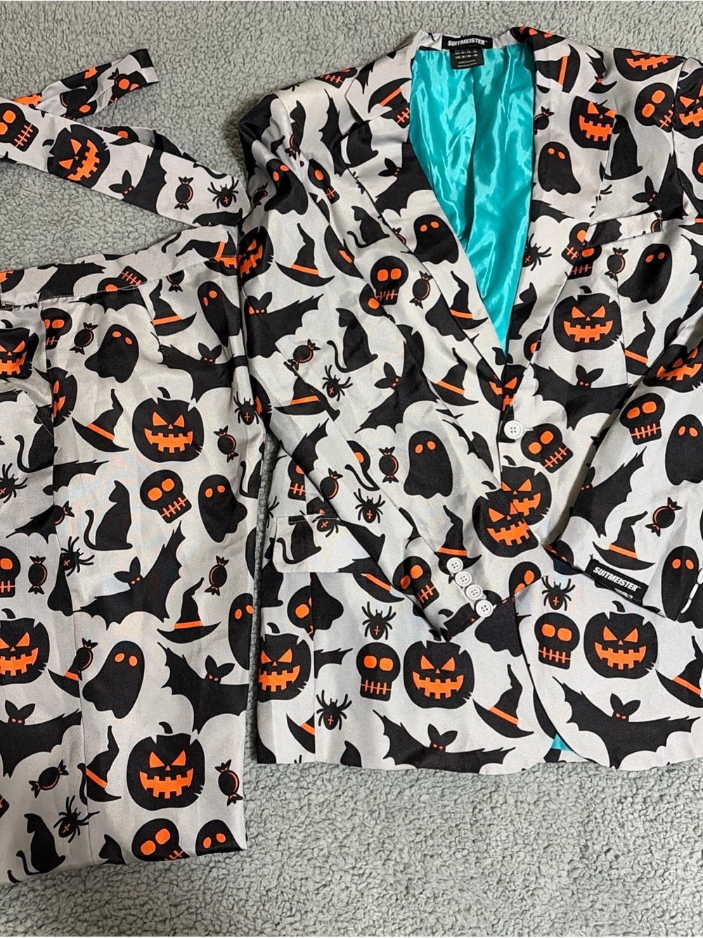 OppoSuits Men’s Halloween print 3 piece gray Suit Jacket,Pants,& tie